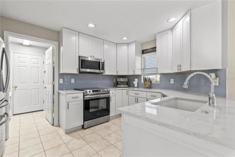 Купить виллу или дом в Пальметто, Флорида 8 комнат, 134.15м2, № 2092449 - фото 4
