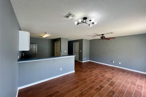 Touwnhouse à louer à Orlando, Floride: 2 chambres, 117.43 m2 № 2389231 - photo 11