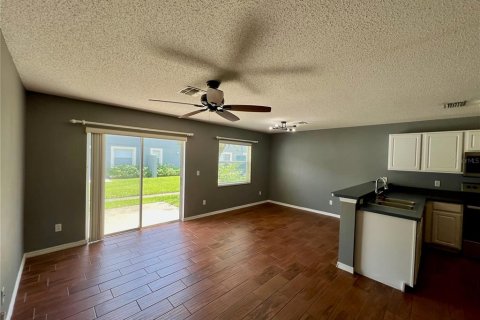 Touwnhouse à louer à Orlando, Floride: 2 chambres, 117.43 m2 № 2389231 - photo 9