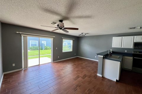 Touwnhouse à louer à Orlando, Floride: 2 chambres, 117.43 m2 № 2389231 - photo 10
