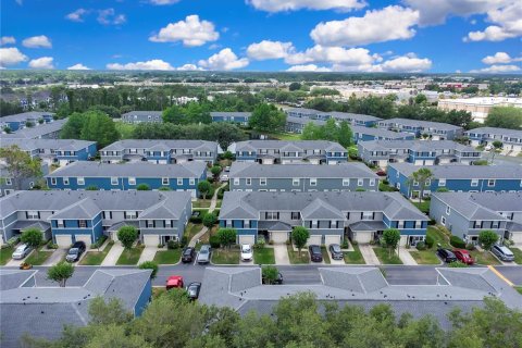 Touwnhouse à louer à Orlando, Floride: 2 chambres, 117.43 m2 № 2389231 - photo 4