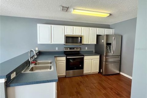 Touwnhouse à louer à Orlando, Floride: 2 chambres, 117.43 m2 № 2389231 - photo 12