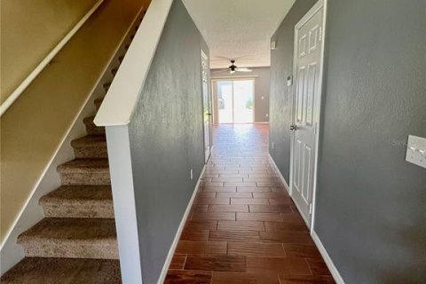 Touwnhouse à louer à Orlando, Floride: 2 chambres, 117.43 m2 № 2389231 - photo 18