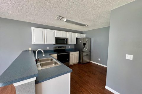 Touwnhouse à louer à Orlando, Floride: 2 chambres, 117.43 m2 № 2389231 - photo 13