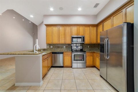 Townhouse in Orlando, Florida 4 bedrooms, 263.47 sq.m. № 1680936 - photo 3