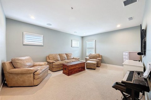House in Odessa, Florida 5 bedrooms, 321.16 sq.m. № 1807293 - photo 29