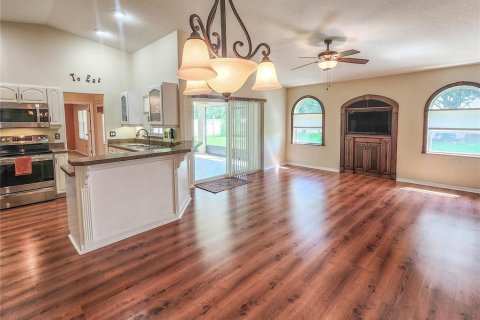House in Palm Coast, Florida 3 bedrooms, 175.49 sq.m. № 1870591 - photo 10