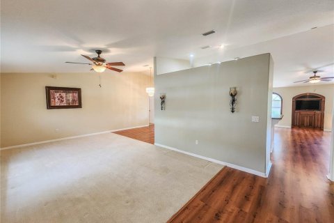 House in Palm Coast, Florida 3 bedrooms, 175.49 sq.m. № 1870591 - photo 4