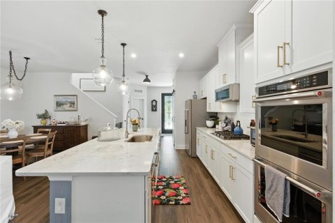 House in Winter Garden, Florida 4 bedrooms, 197.7 sq.m. № 1808018 - photo 9