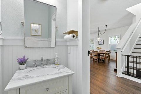 House in Winter Garden, Florida 4 bedrooms, 197.7 sq.m. № 1808018 - photo 8