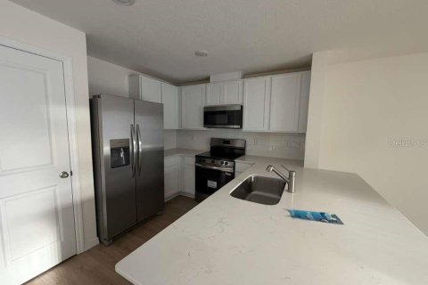 Townhouse in Kissimmee, Florida 3 bedrooms, 135.92 sq.m. № 2120169 - photo 6
