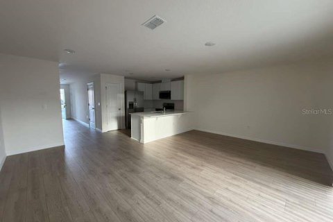 Townhouse in Kissimmee, Florida 3 bedrooms, 135.92 sq.m. № 2120169 - photo 4