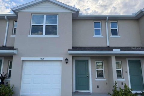 Townhouse in Kissimmee, Florida 3 bedrooms, 135.92 sq.m. № 2120169 - photo 2