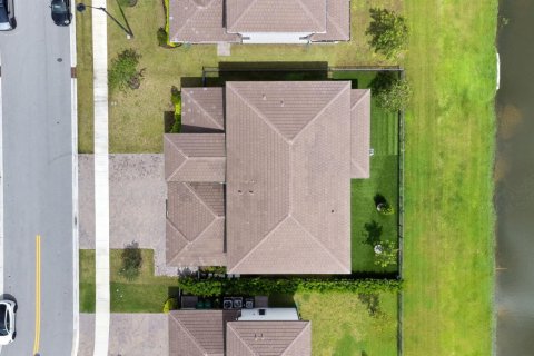 Villa ou maison à vendre à Davie, Floride: 5 chambres, 367.71 m2 № 2388481 - photo 5