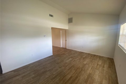 House in Spring Hill, Florida 2 bedrooms, 72.46 sq.m. № 1744102 - photo 8