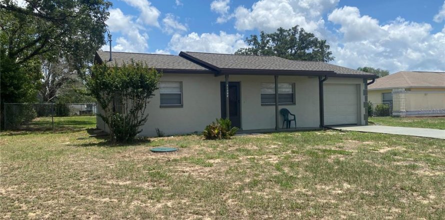 House in Spring Hill, Florida 2 bedrooms, 72.46 sq.m. № 1744102