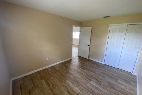 House in Spring Hill, Florida 2 bedrooms, 72.46 sq.m. № 1744102 - photo 17