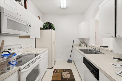 Condominio en venta en Kissimmee, Florida, 3 dormitorios, 130.25 m2 № 1917030 - foto 12