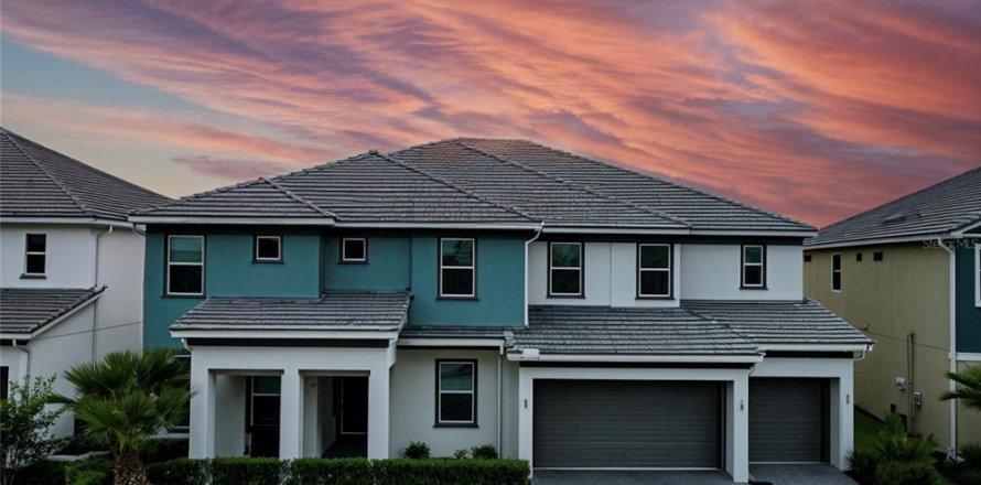 House in Kissimmee, Florida 15 bedrooms, 592.16 sq.m. № 1747761
