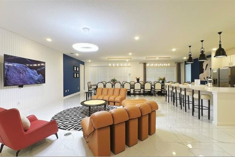 House in Kissimmee, Florida 15 bedrooms, 592.16 sq.m. № 1747761 - photo 10
