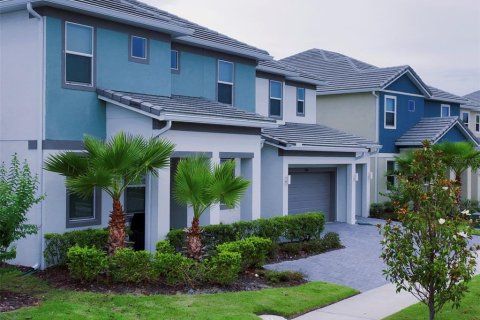 House in Kissimmee, Florida 15 bedrooms, 592.16 sq.m. № 1747761 - photo 3