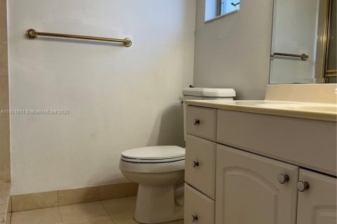 Appartement à louer à Hollywood, Floride: 2 chambres, 105.07 m2 № 1975719 - photo 16