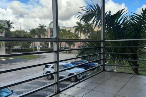 Appartement à louer à Hollywood, Floride: 2 chambres, 105.07 m2 № 1975719 - photo 18