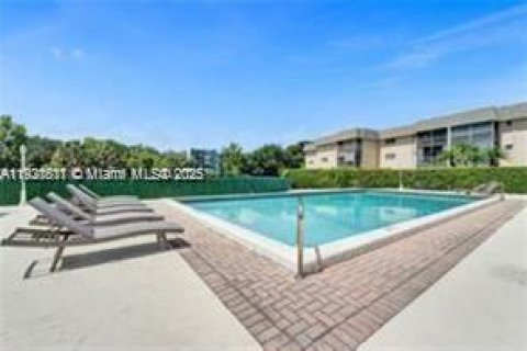 Appartement à louer à Hollywood, Floride: 2 chambres, 105.07 m2 № 1975719 - photo 22