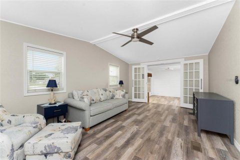 Appartement à louer à Punta Gorda, Floride: 3 chambres, 144.93 m2 № 2437371 - photo 2