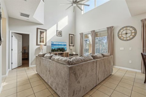House in Davenport, Florida 6 bedrooms, 266.16 sq.m. № 1508770 - photo 11