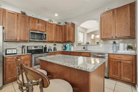 House in Davenport, Florida 6 bedrooms, 266.16 sq.m. № 1508770 - photo 25