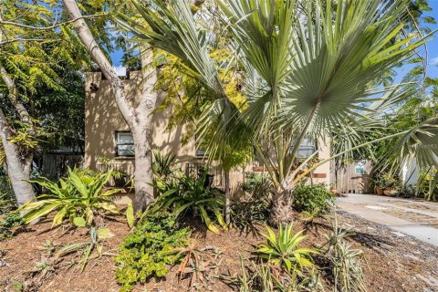 House in Tampa, Florida 3 bedrooms, 121.61 sq.m. № 2239491 - photo 13