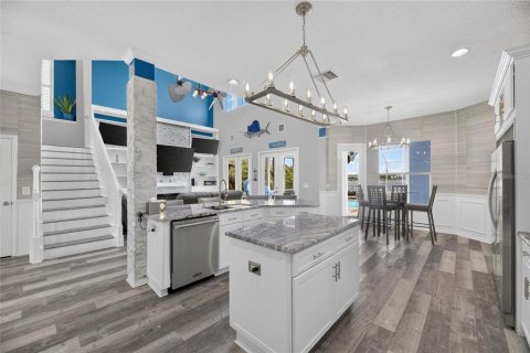 Casa en venta en Apollo Beach, Florida, 4 dormitorios, 332.68 m2 № 2150351 - foto 10