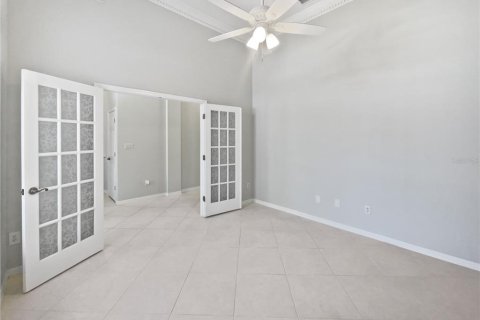 House in Leesburg, Florida 3 bedrooms, 303.51 sq.m. № 1644179 - photo 10