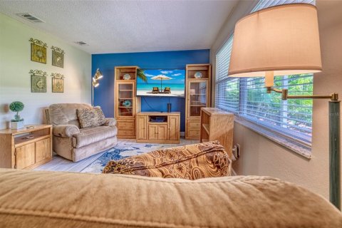 Condo à Saint Petersburg, Floride, 1 chambre № 2204210