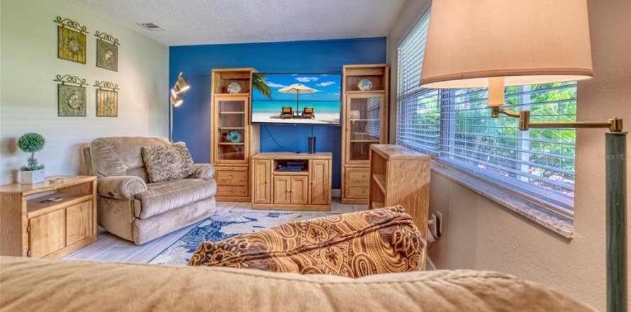 Condo à Saint Petersburg, Floride, 1 chambre  № 2204210