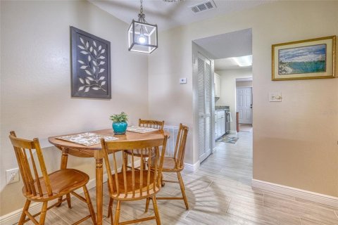 Copropriété à louer à Saint Petersburg, Floride: 1 chambre, 73.39 m2 № 2204210 - photo 8