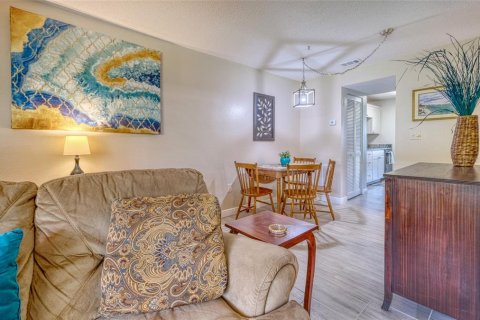 Copropriété à louer à Saint Petersburg, Floride: 1 chambre, 73.39 m2 № 2204210 - photo 6