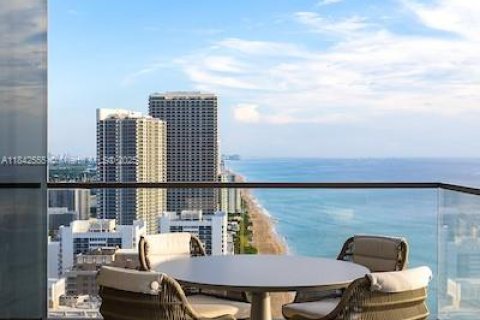 Купить кондоминиум в Халландейл-Бич, Флорида 3 спальни, 270.62м2, № 1939809 - фото 20