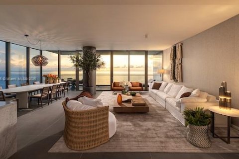 Купить кондоминиум в Халландейл-Бич, Флорида 3 спальни, 270.62м2, № 1939809 - фото 15