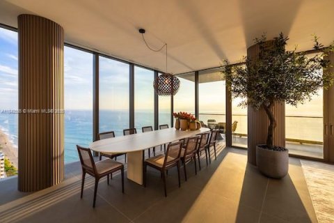 Купить кондоминиум в Халландейл-Бич, Флорида 3 спальни, 270.62м2, № 1939809 - фото 17