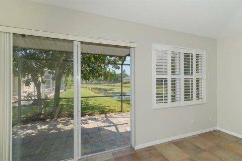 Villa ou maison à louer à Sarasota, Floride: 3 chambres, 202.34 m2 № 2097516 - photo 10