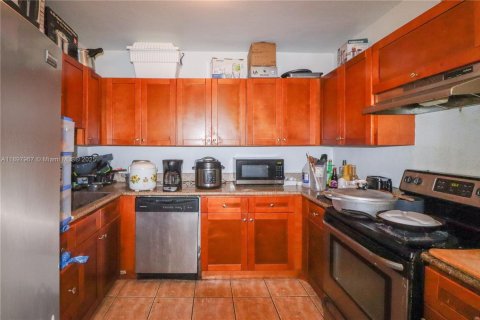 Propiedad comercial en venta en Miami, Florida, 207.26 m2 № 2053192 - foto 5