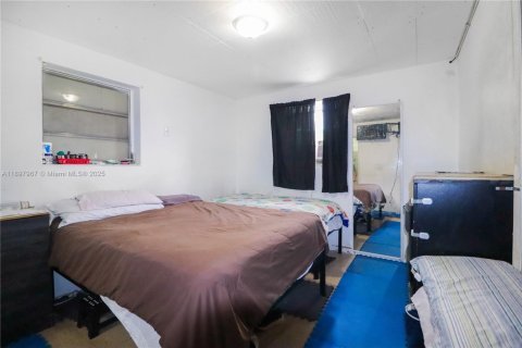 Propiedad comercial en venta en Miami, Florida, 207.26 m2 № 2053192 - foto 20