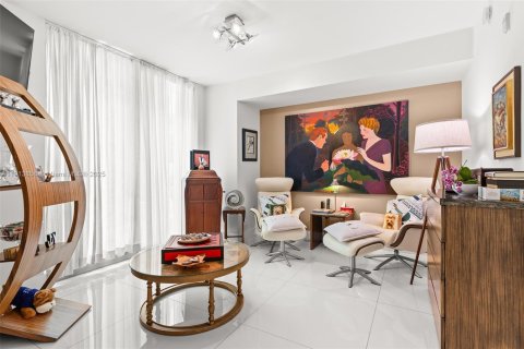 Купить кондоминиум в Бей-Харбор-Айлендс, Флорида 4 спальни, 253.44м2, № 1969697 - фото 21