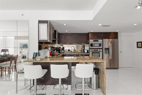 Купить кондоминиум в Бей-Харбор-Айлендс, Флорида 4 спальни, 253.44м2, № 1969697 - фото 11