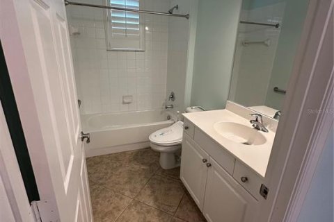 House in Vero Beach, Florida 3 bedrooms, 205.87 sq.m. № 1885545 - photo 15
