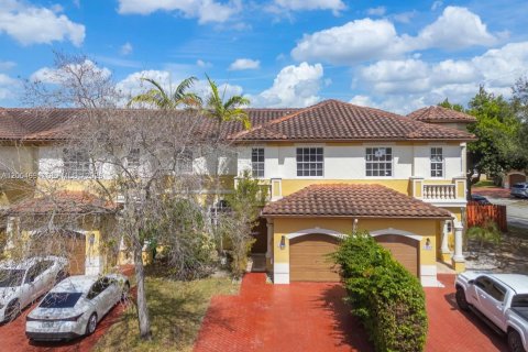 Townhouse in Miramar, Florida 3 bedrooms, 157.93 sq.m. № 2069047 - photo 17