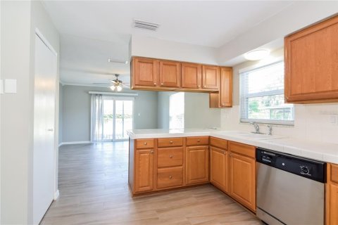 Casa en alquiler en Lakeland, Florida, 3 dormitorios, 132.01 m2 № 1853519 - foto 6