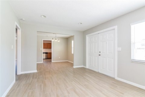 Casa en alquiler en Lakeland, Florida, 3 dormitorios, 132.01 m2 № 1853519 - foto 3